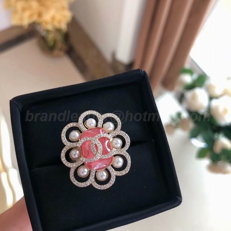 Chanel Brooch 450